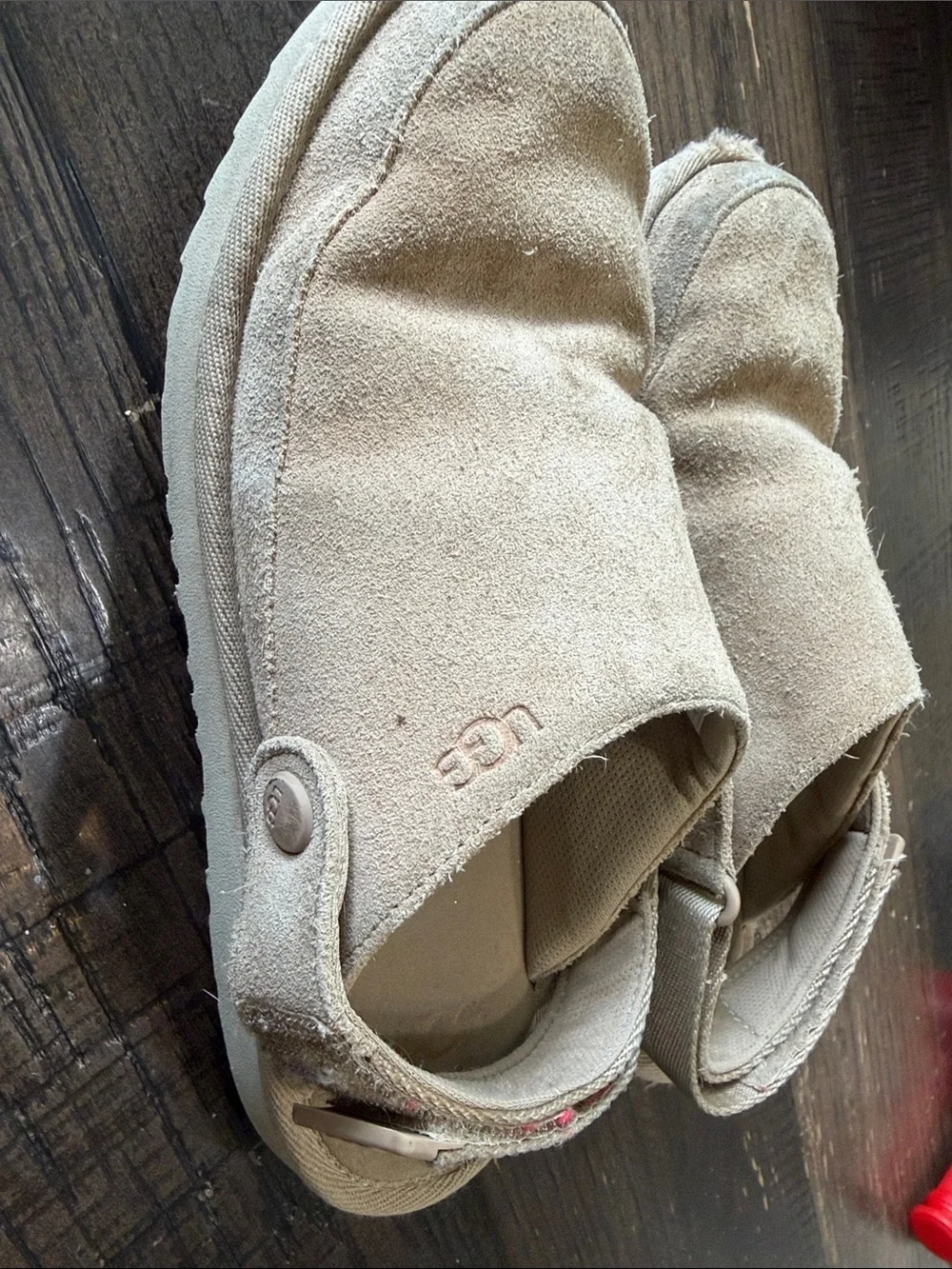 UGG Kids Suede Slide Sandals in Tan